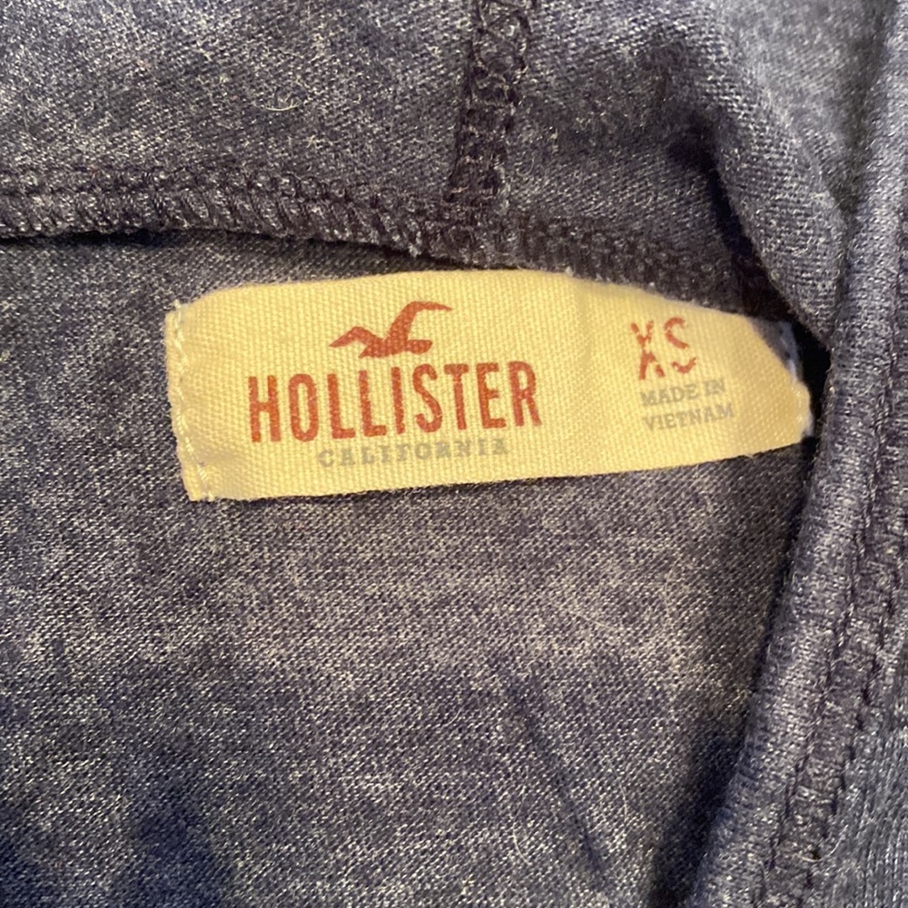 NWOT~ HOLLISTER EMBROIDERED LONG SLEEVE HOODED TEE~ WOMENS SMALL - Y2K - Picture 4 of 5